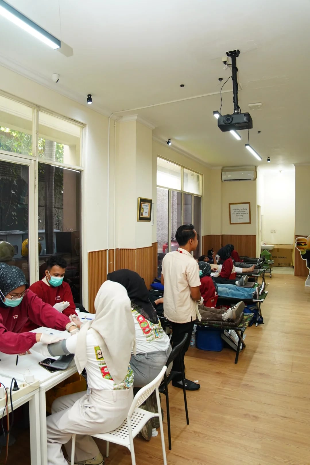 Dokumentasi Donor Darah Burger Bangor 9